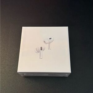 Apple AirPods Pro 2nd Generation with MagSafe Wireless Charging Case (USB‑C)